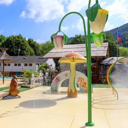 Camping 3 Etoiles - Piscine - Eeed0B Campsite *