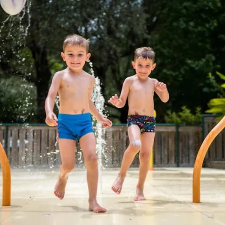 Zecamping 3 Club Enfant Equitation Piscine Chauffee Κάμπινγκ *